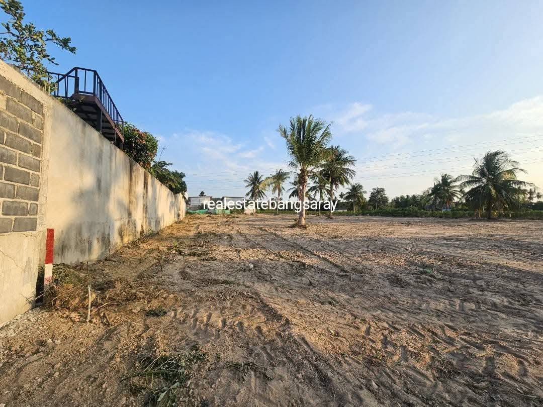 Land 1 Rai 353 Sq. Wah - Bang Saray Beach Brokerage Ltd